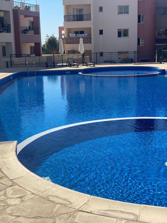 Beautiful Apartment Near The Sea And A Large Private Garden Pafos Exterior foto