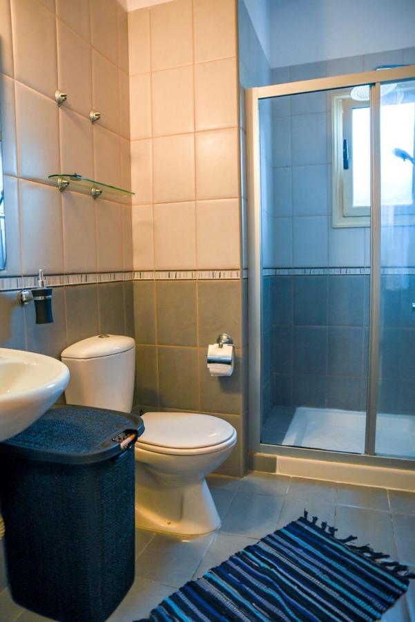 Beautiful Apartment Near The Sea And A Large Private Garden Pafos Exterior foto